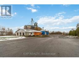 685 St Lawrence Street, North Dundas, ON K0C2K0 Photo 5