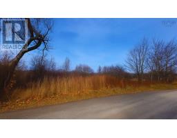 38 Pleasant Hill, Stewiacke, NS B0N2J0 Photo 2