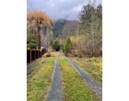 66509 Stephens Road Kawkawa Lake, Hope, BC V0X1L1 Photo 3