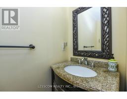 Bedroom - 30 Fairhill Avenue, Brampton, ON L7A2E7 Photo 3