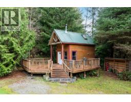 Bathroom - 2725 Seaside Dr, Sooke, BC V9Z1G7 Photo 2