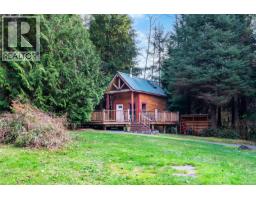 Kitchen - 2725 Seaside Dr, Sooke, BC V9Z1G7 Photo 3