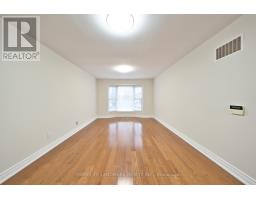 Living room - 18 Glen Dhu Drive, Whitby, ON L1R1J5 Photo 3