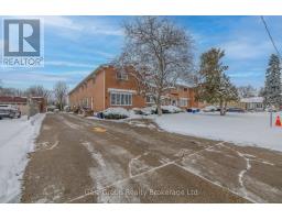Bedroom - 11 78 Bee Street, Woodstock, ON N4S3Z3 Photo 3