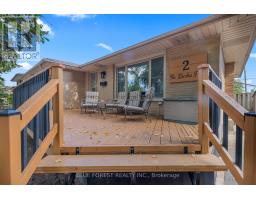Living room - 2 The Birches Place, London South, ON N5Z4G2 Photo 2