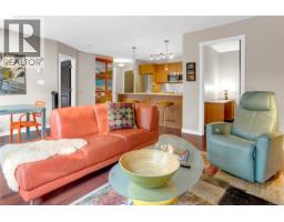 Patio - 108 555 Franklyn St, Nanaimo, BC V9R2X9 Photo 2