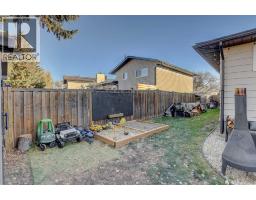 Bedroom - 6406 94 A Street, Grande Prairie, AB T8W1B9 Photo 4