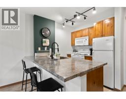 Living room - 3190 Creekside Way Unit 420, Sun Peaks, BC V0E5N0 Photo 3