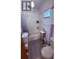 Kitchen - 215 5 Avenue W, Hanna, AB T0J1P0 Photo 2