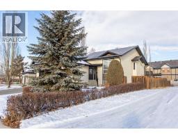 Kitchen - 12 Irving Crescent, Red Deer, AB T4R3R9 Photo 3
