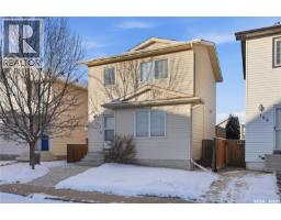 Living room - 154 Blakeney Crescent, Saskatoon, SK S7L7N4 Photo 2
