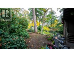 Office - 1168 Burnside Rd W, Saanich, BC V8Z1N6 Photo 2