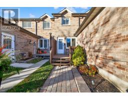 Primary Bedroom - 148 Tupper Street E, New Tecumseth, ON L9R1W8 Photo 4