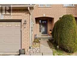 Kitchen - 359 Ferndale Drive S, Barrie, ON L4N9Y6 Photo 2