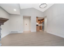 202 2828 152 Street, Surrey, BC V4P1G6 Photo 2