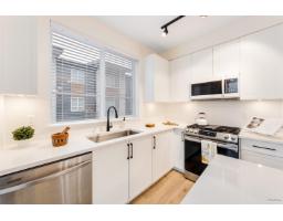 207 19935 75 A Avenue, Langley, BC V2Y4L6 Photo 4