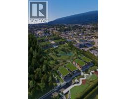 10102 468 Eaglecrest Drive, Gibsons, BC V0N1V9 Photo 2