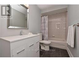 Bedroom 5 - 3811 Tacc Drive, Mississauga, ON L5M6X3 Photo 2