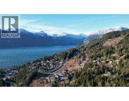 1121 Copper Drive, Image 2