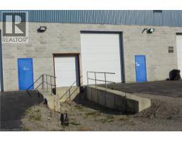 27 Copernicus Boulevard Unit 8, Brantford, ON N3T1N4 Photo 2