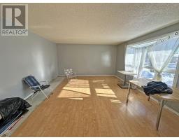 124 Highland Crescent, Image 3