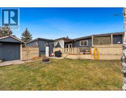 Dining room - 5141 43 Street, Olds, AB T4H1A8 Photo 5