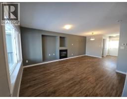 4pc Bathroom - 5216 41 Street Ne, Chetwynd, BC V0C1J0 Photo 4