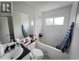 39 21555 Dewdney Trunk Road, Maple Ridge, BC V2X3G6 Photo 5