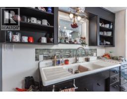 Kitchen - 2017 Catt Avenue, Lumby, BC V0E2G0 Photo 5