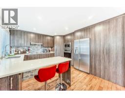 Kitchen - 1 1406 2nd Avenue, Canmore, AB T1W1M9 Photo 2