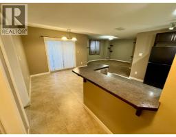 Kitchen - 2 189 Silkstone Road W, Lethbridge, AB T1J4J9 Photo 2