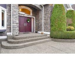 17015 86 A Avenue, Surrey, BC V3X3J1 Photo 4