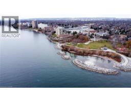 Full bathroom - 5255 Lakeshore Road Unit 3, Burlington, ON L7L5X5 Photo 2