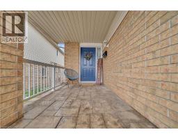 4pc Bathroom - 35 Templewood Drive, Kitchener, ON N2R1K9 Photo 5