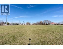 615 Gillard Street, Chatham, ON N8A5B5 Photo 4