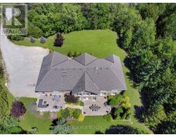 Living room - 555374 Mono Amaranth Townline, Amaranth, ON L9V1L7 Photo 3