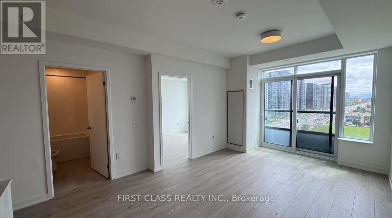 1120 2485 Eglinton Avenue W