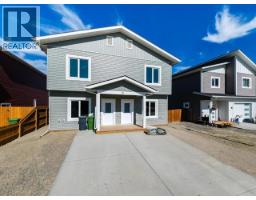 A 47 Ellwood Street, Whitehorse,  Y1A0S8 Photo 2