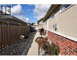 3pc Ensuite bath - 34 Lanz Boulevard, Blenheim, ON N0P1A0 Photo 4