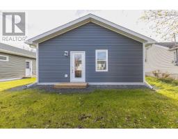 Bath (# pieces 1-6) - 54 Oak Street, Pictou, NS B0K1H0 Photo 3