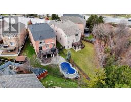 Living room - 43 Catano Court, Richmond Hill, ON L4S2V4 Photo 3