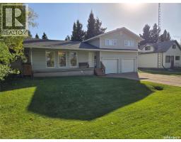 Living room - 714 2nd Avenue N, Annaheim, SK S0K0G0 Photo 2