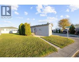 3pc Bathroom - 56 Holly Street, Lakeshore, ON N8N2V1 Photo 2