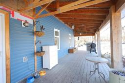 Kitchen - 7161 2 Road W, Altona, MB R0G0B0 Photo 2