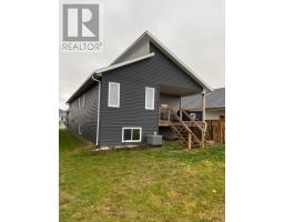 223 Manning Drive, Chathamkent, ON N7M0S5 Photo 4