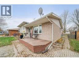 Living room - 21 Pearl, Tilbury, ON N0P2L0 Photo 5