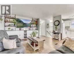 Kitchen - 305 A Kildonan Avenue, Enderby, BC V4Y4A7 Photo 5