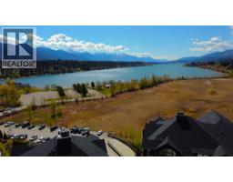 Foyer - 205 Third Avenue Unit 3117, Invermere, BC V0A1K7 Photo 2