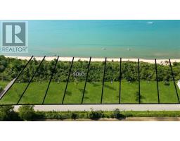 7093 Blue Coast Heights, Plymptonwyoming, ON N0N1E0 Photo 2