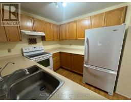 Primary Bedroom - 23 240 Highland Crescent, Kitchener, ON N2M5M6 Photo 4